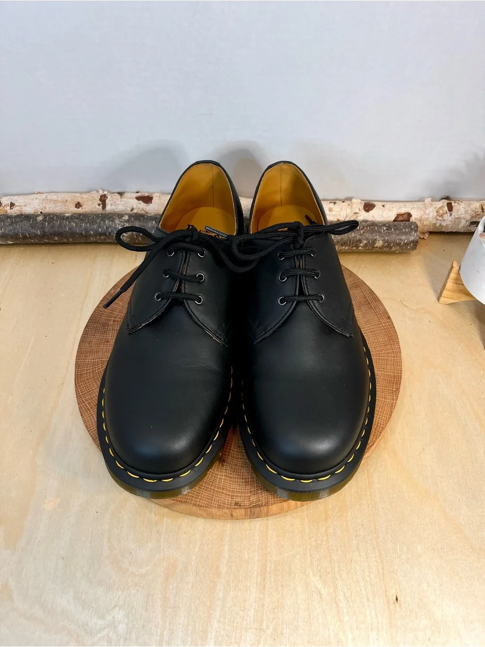 NWOB Dr. Martens 11838 4-Eye Black Leather Oxfords Men's Size 11